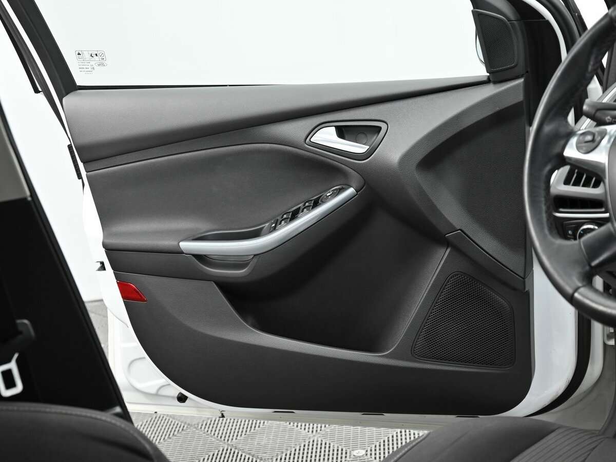 Ford Focus с пробегом — 2011 год. Фото: #6