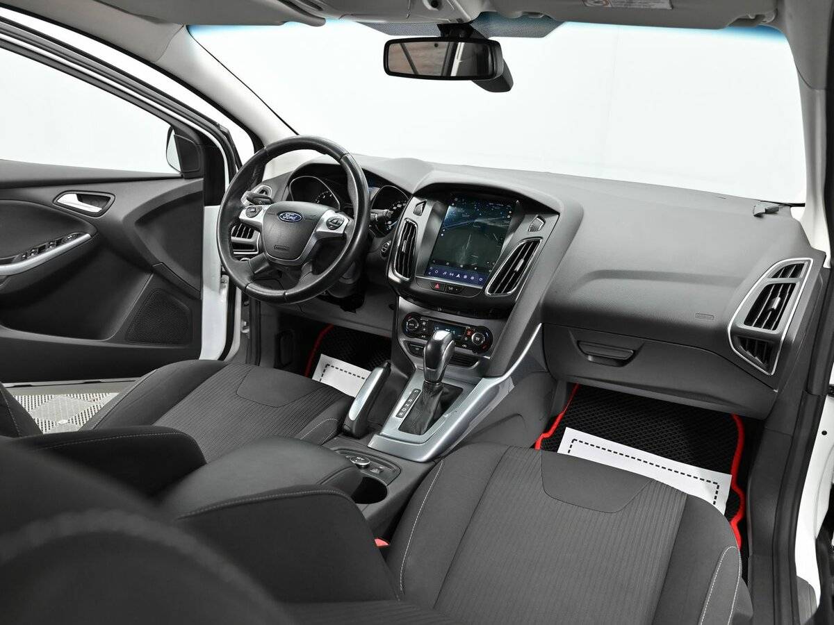 Ford Focus с пробегом — 2011 год. Фото: #10