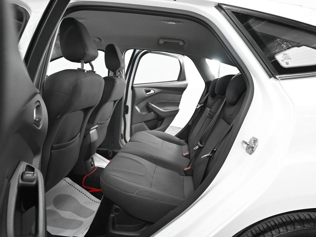 Ford Focus с пробегом — 2011 год. Фото: #12