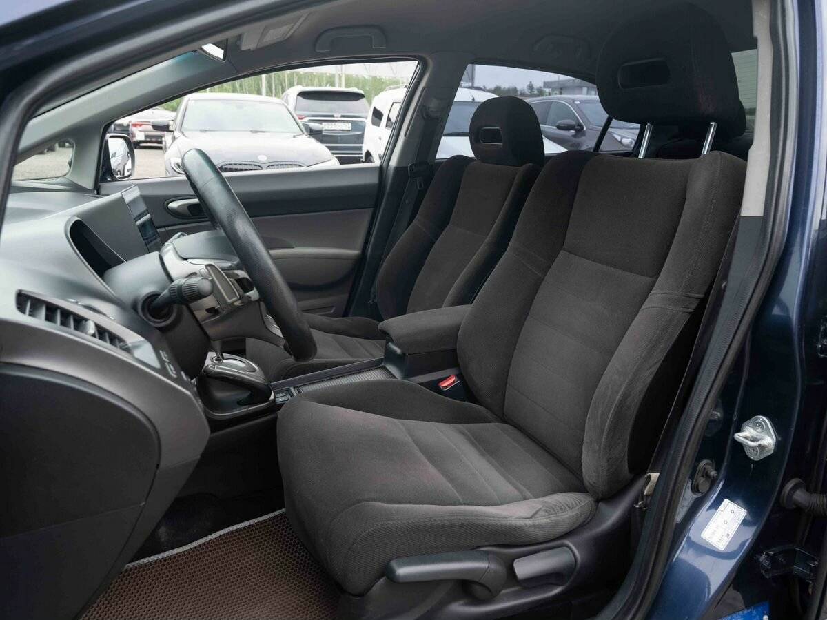 Honda Civic с пробегом — 2006 год. Фото: #7