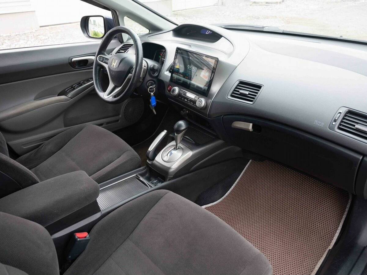 Honda Civic с пробегом — 2006 год. Фото: #10