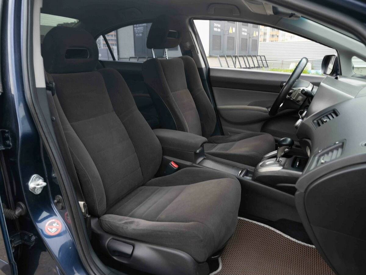 Honda Civic с пробегом — 2006 год. Фото: #11