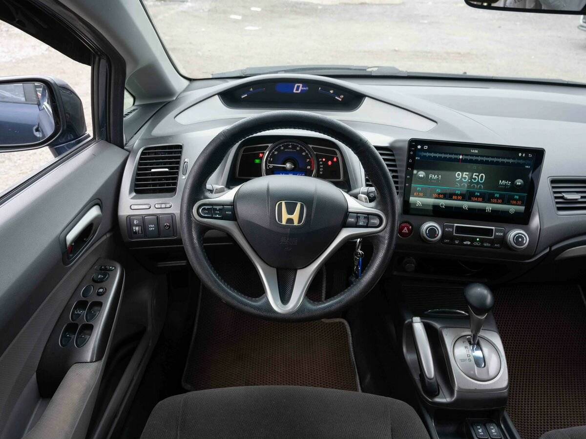 Honda Civic с пробегом — 2006 год. Фото: #13