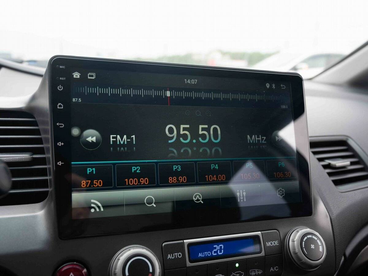 Honda Civic с пробегом — 2006 год. Фото: #14