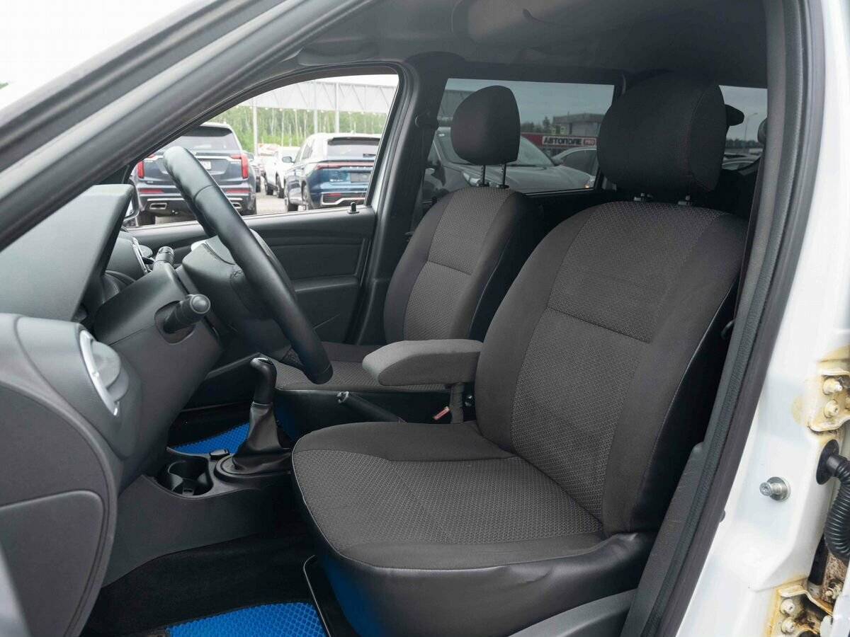 Lada (ВАЗ) Largus с пробегом — 2013 год. Фото: #7