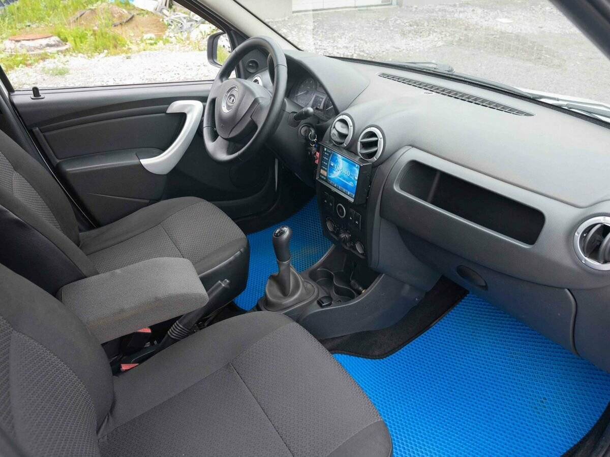 Lada (ВАЗ) Largus с пробегом — 2013 год. Фото: #10