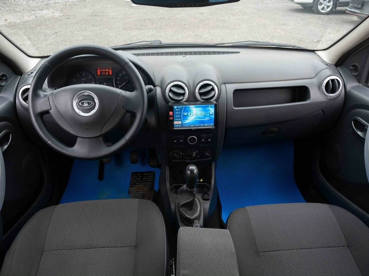 Lada (ВАЗ) Largus с пробегом — 2013 год. Фото: #12