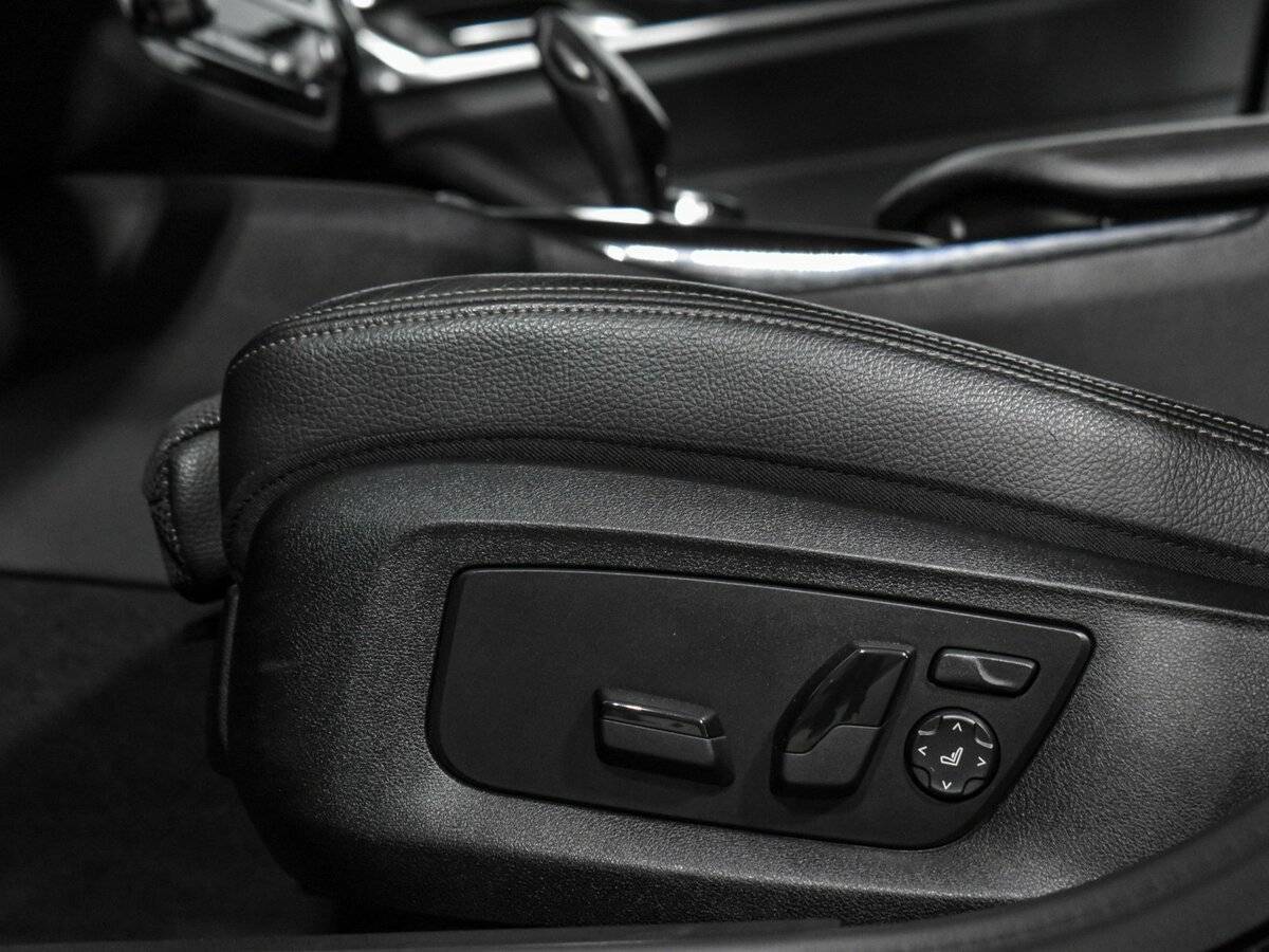 BMW 5 серии с пробегом — 2017 год. Фото: #9