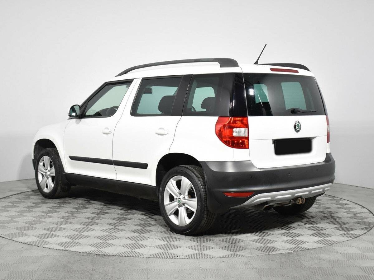 Skoda Yeti с пробегом — 2012 год. Фото: #6
