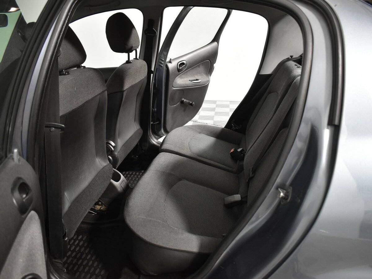 Peugeot 206 с пробегом — 2009 год. Фото: #10