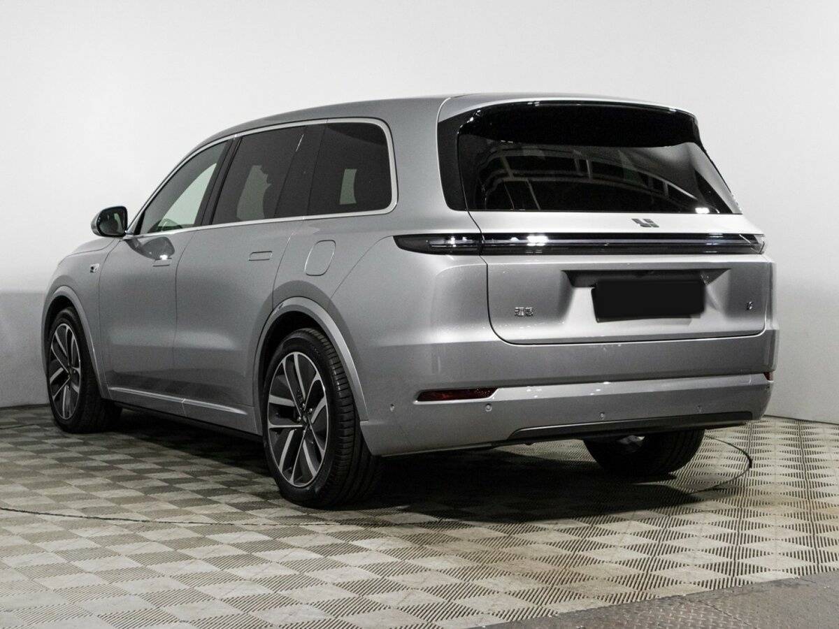 LiXiang L9 с пробегом — 2023 год. Фото: #6