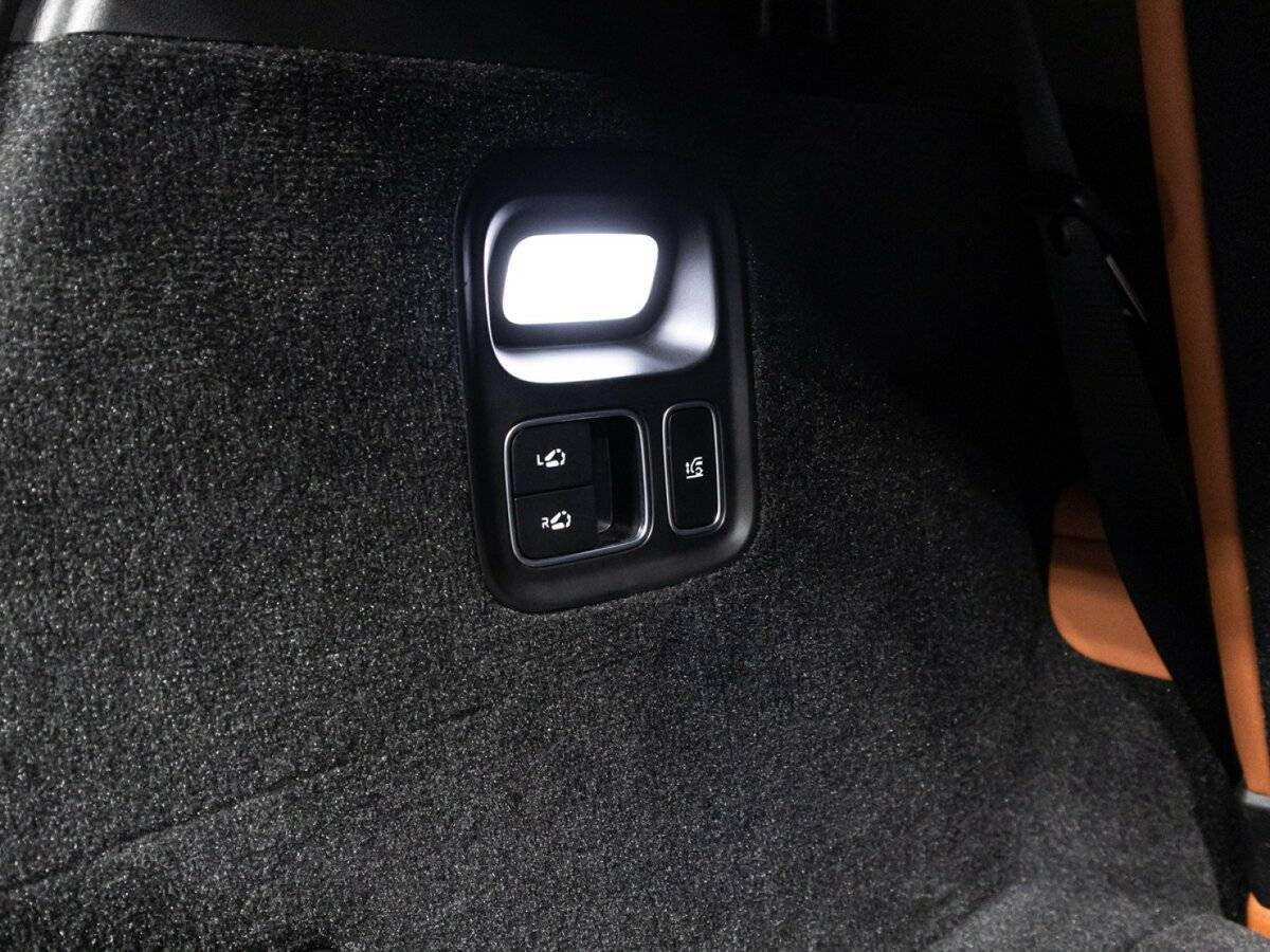 LiXiang L9 с пробегом — 2023 год. Фото: #16