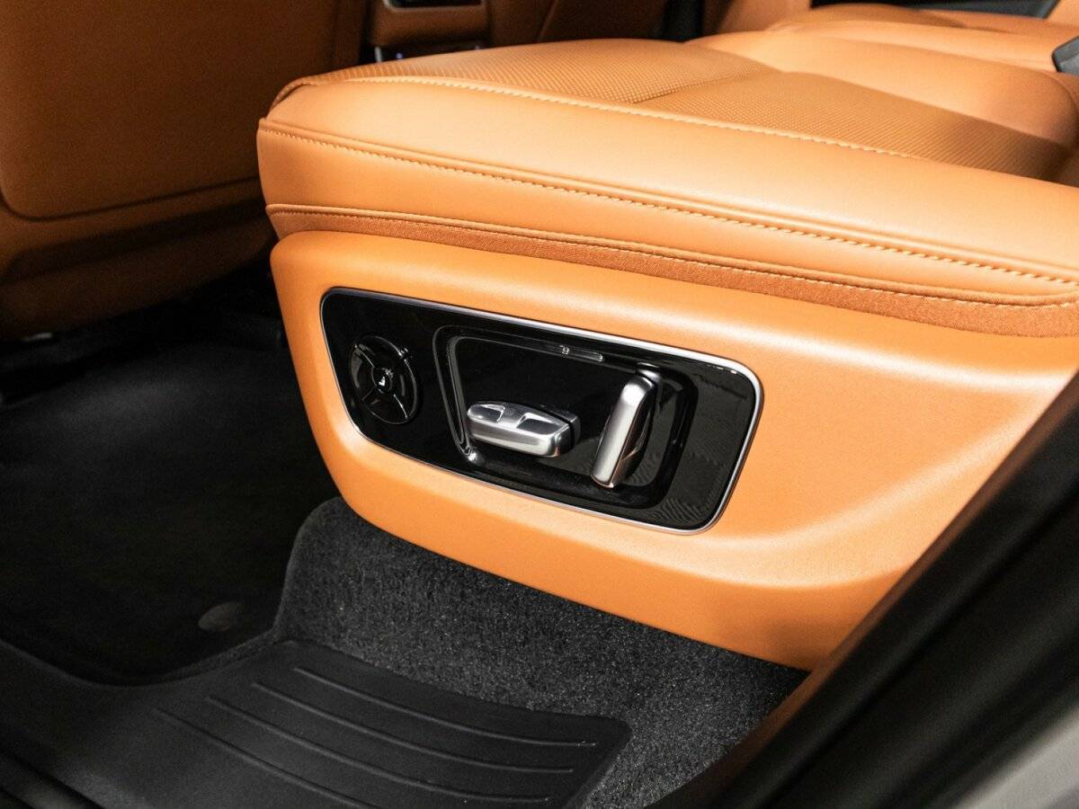 LiXiang L9 с пробегом — 2023 год. Фото: #23