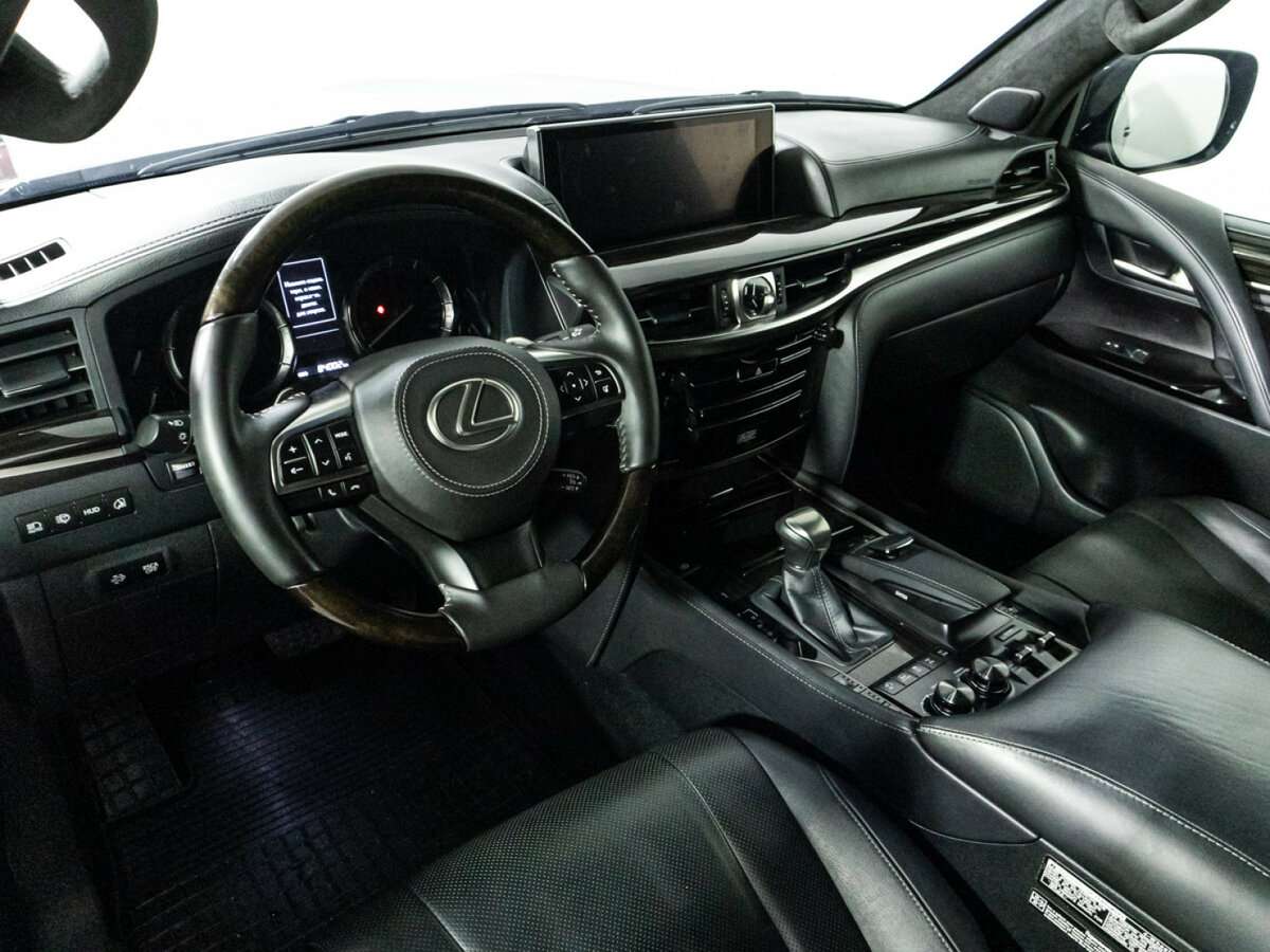 Lexus LX с пробегом — 2016 год. Фото: #8