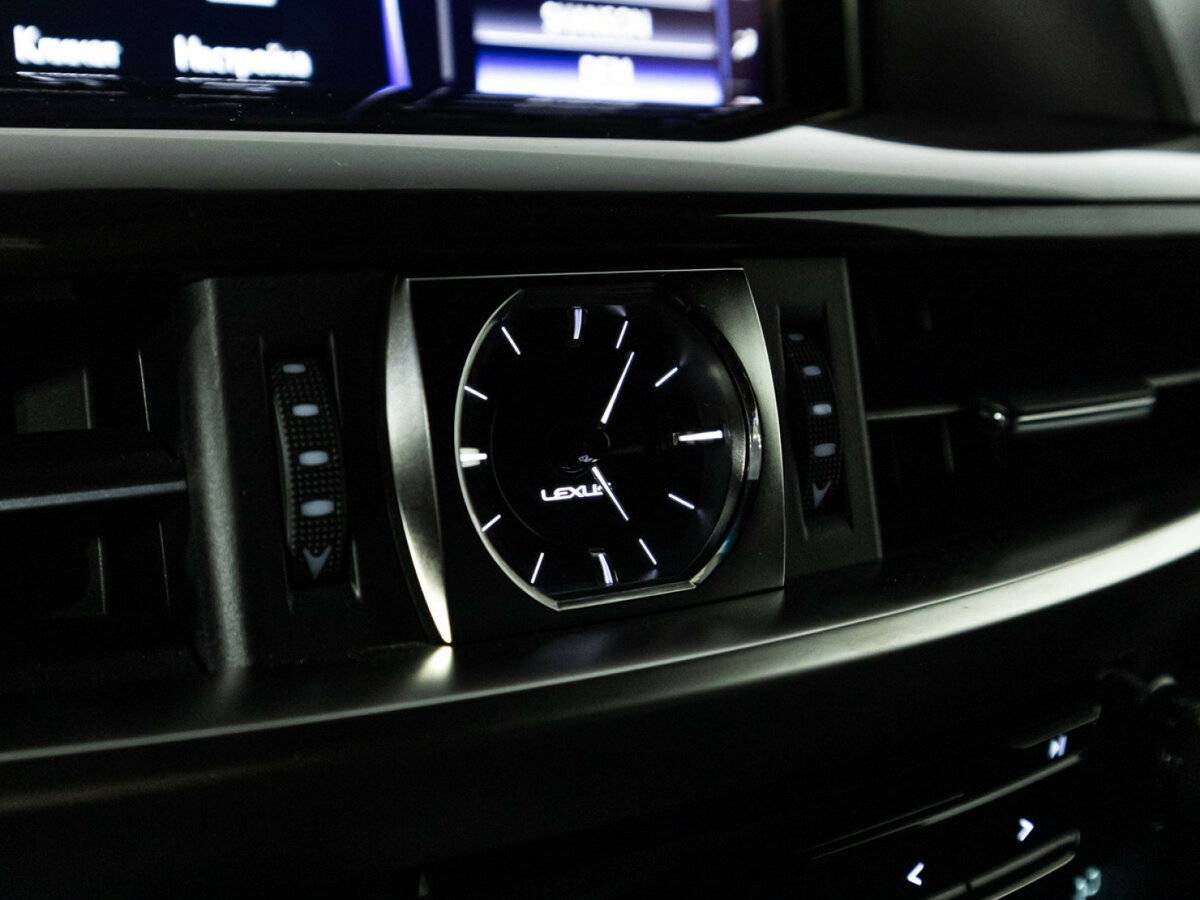 Lexus LX с пробегом — 2016 год. Фото: #22