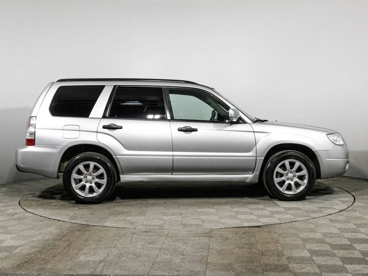 Subaru Forester с пробегом — 2006 год. Фото: #3