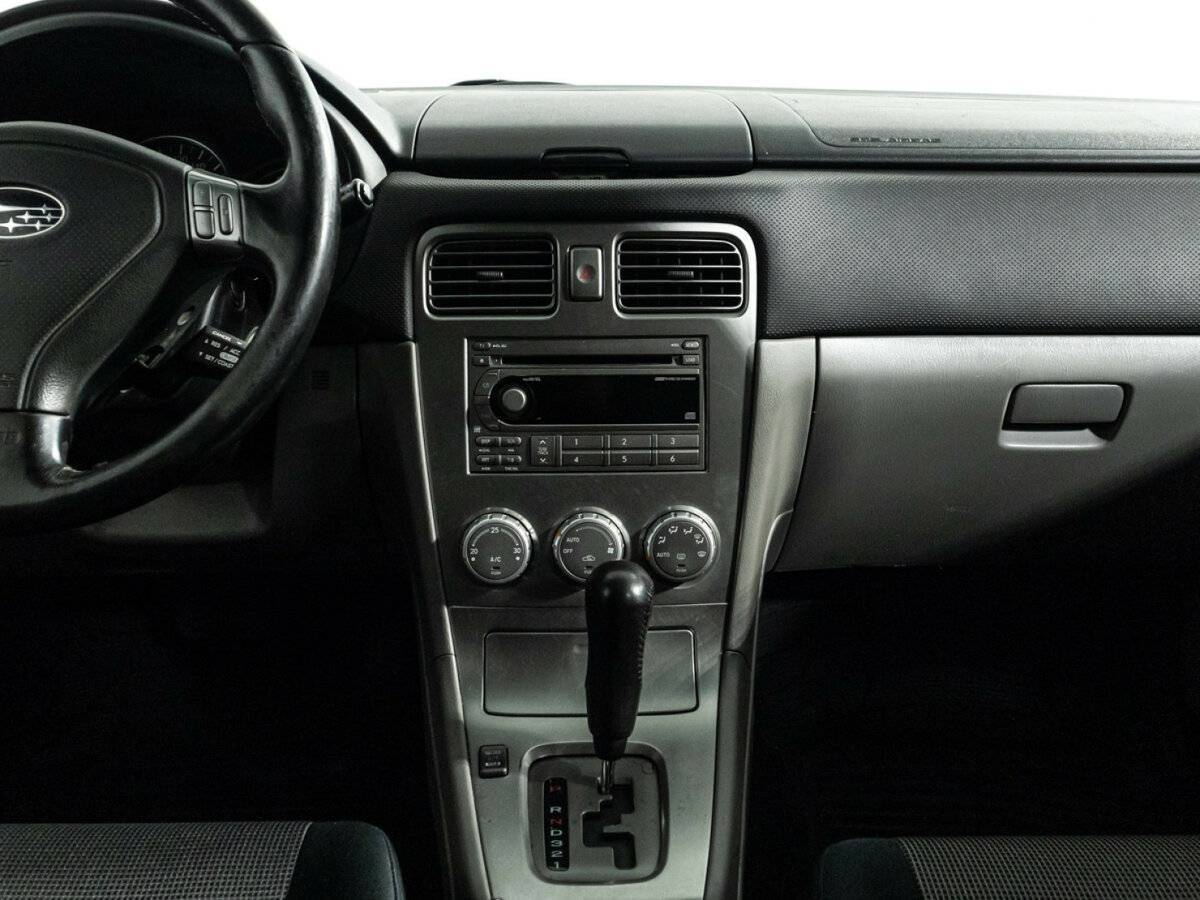 Subaru Forester с пробегом — 2006 год. Фото: #13