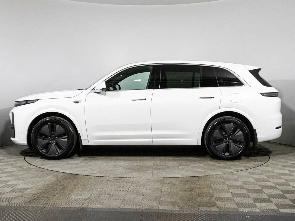 LiXiang L7 с пробегом — 2024 год. Фото: #7