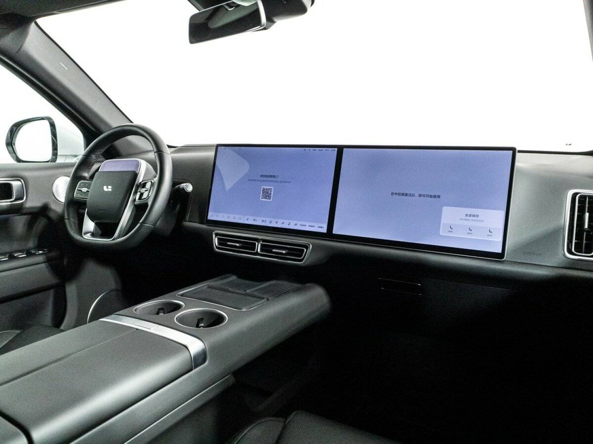 LiXiang L7 с пробегом — 2024 год. Фото: #8