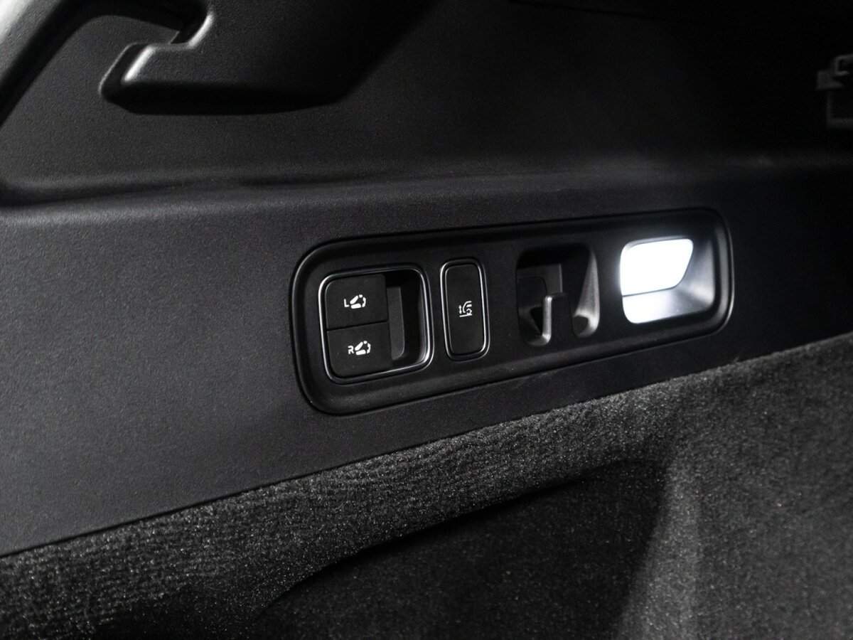 LiXiang L7 с пробегом — 2024 год. Фото: #15