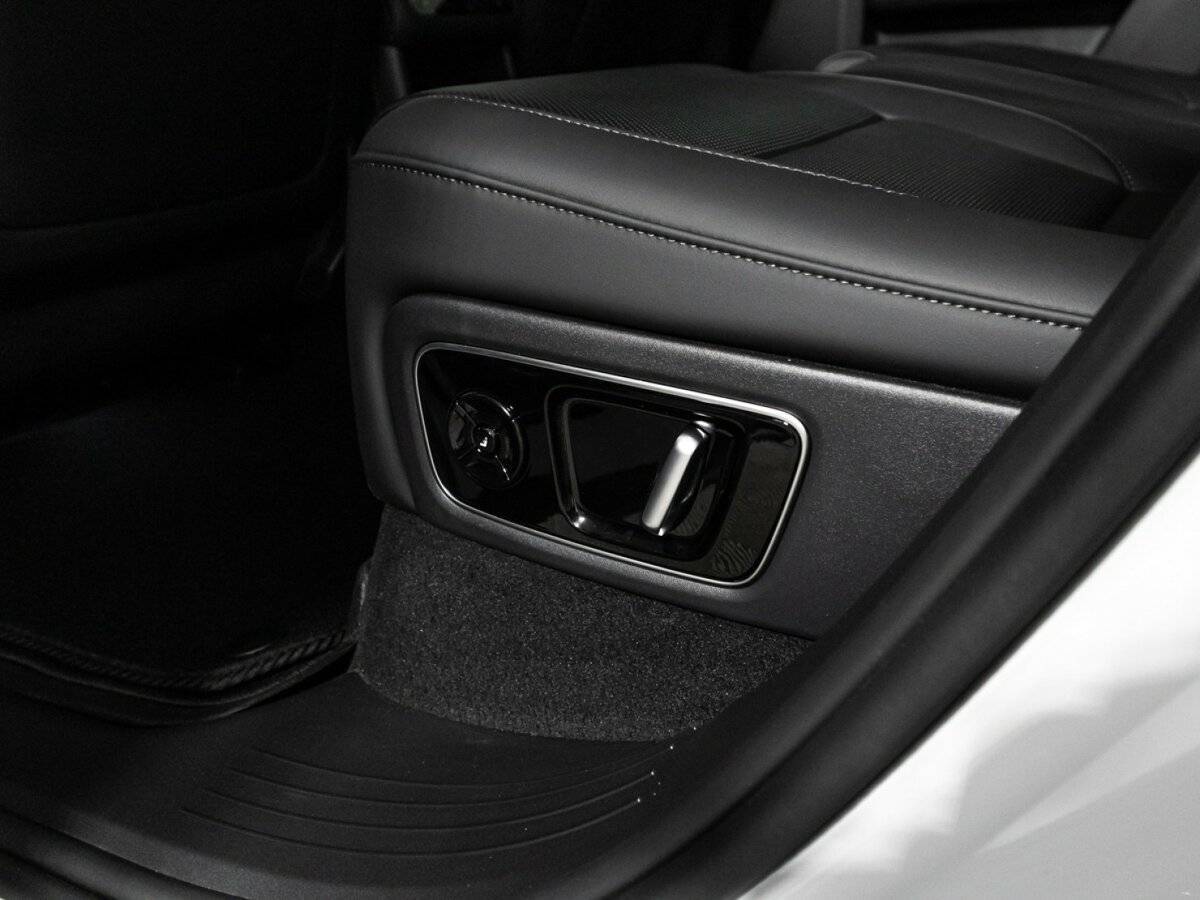 LiXiang L7 с пробегом — 2024 год. Фото: #21