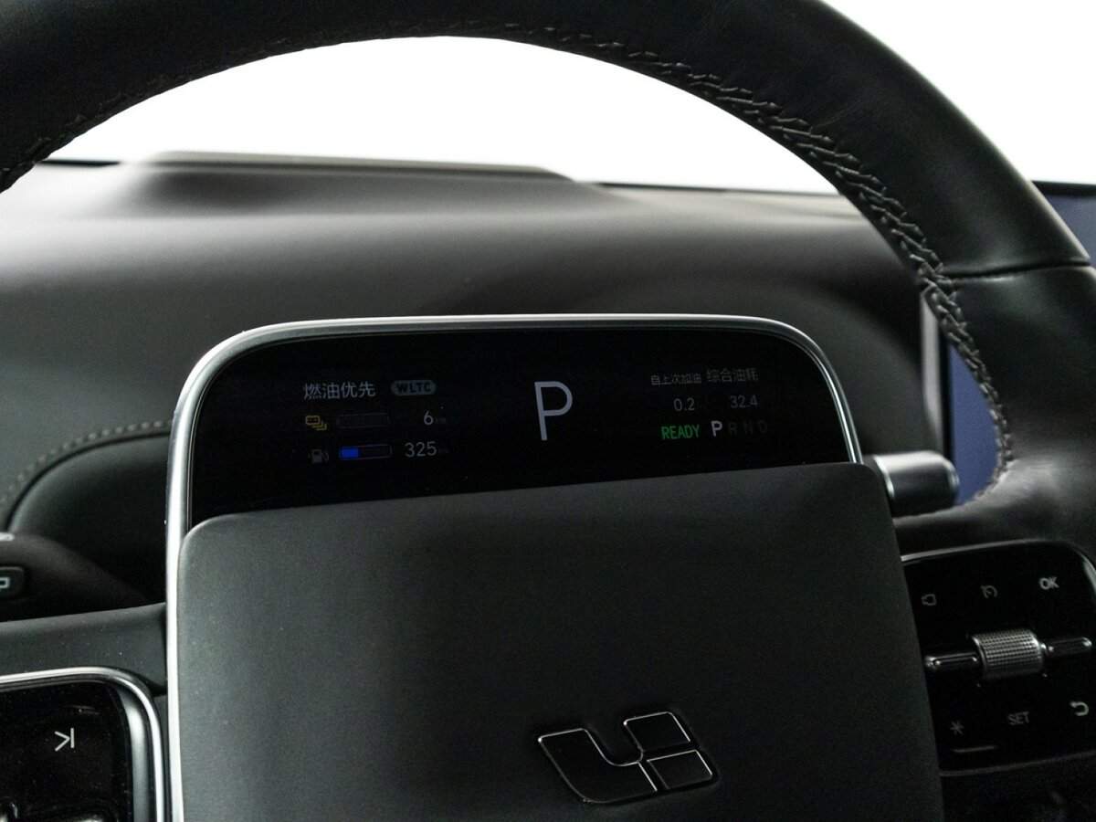 LiXiang L7 с пробегом — 2024 год. Фото: #25