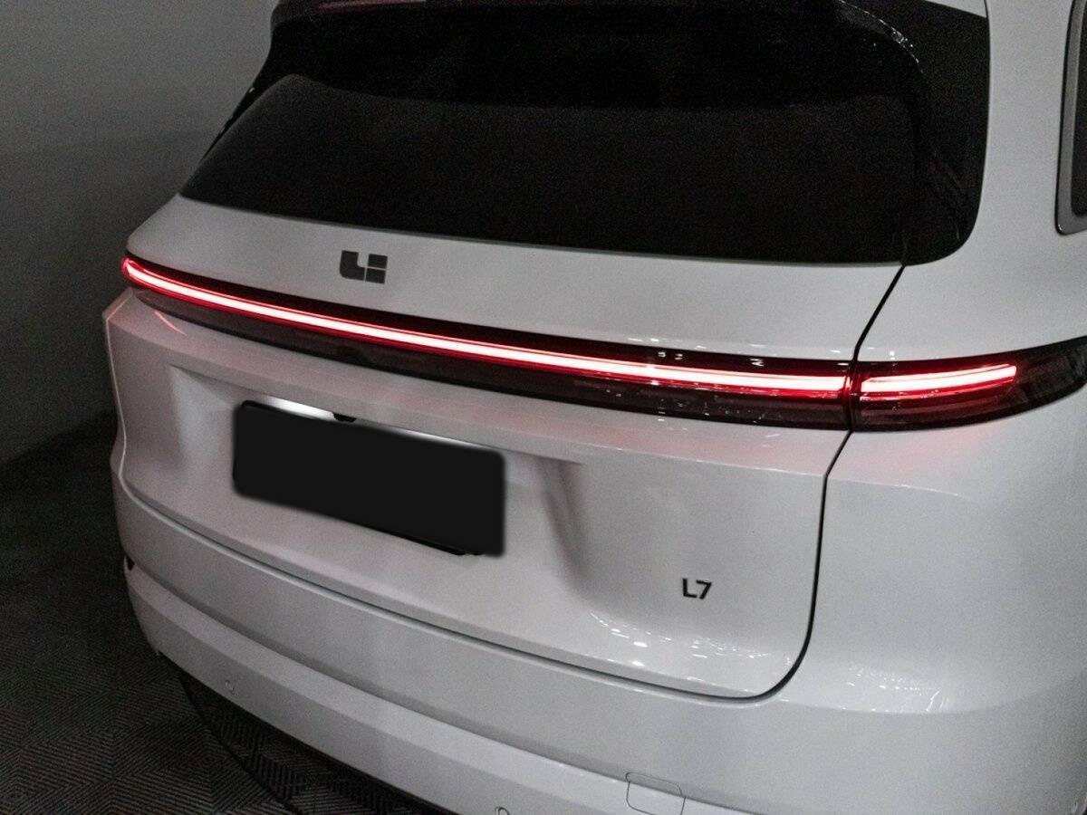 LiXiang L7 с пробегом — 2024 год. Фото: #33