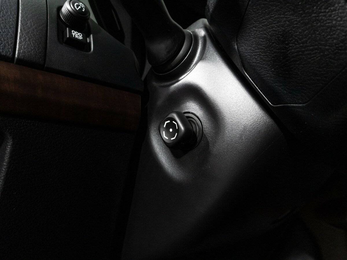 Toyota Land Cruiser Prado с пробегом — 2015 год. Фото: #17