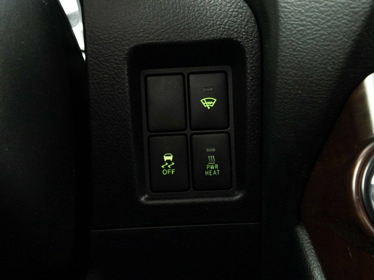 Toyota Land Cruiser Prado с пробегом — 2015 год. Фото: #24