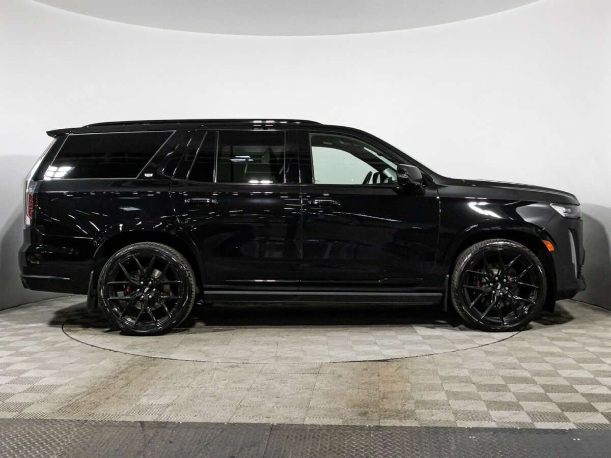 Cadillac Escalade с пробегом — 2021 год. Фото: #3