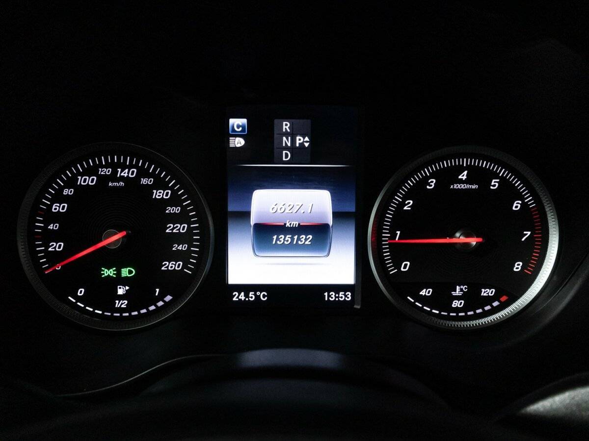 Mercedes-Benz GLC с пробегом — 2018 год. Фото: #11