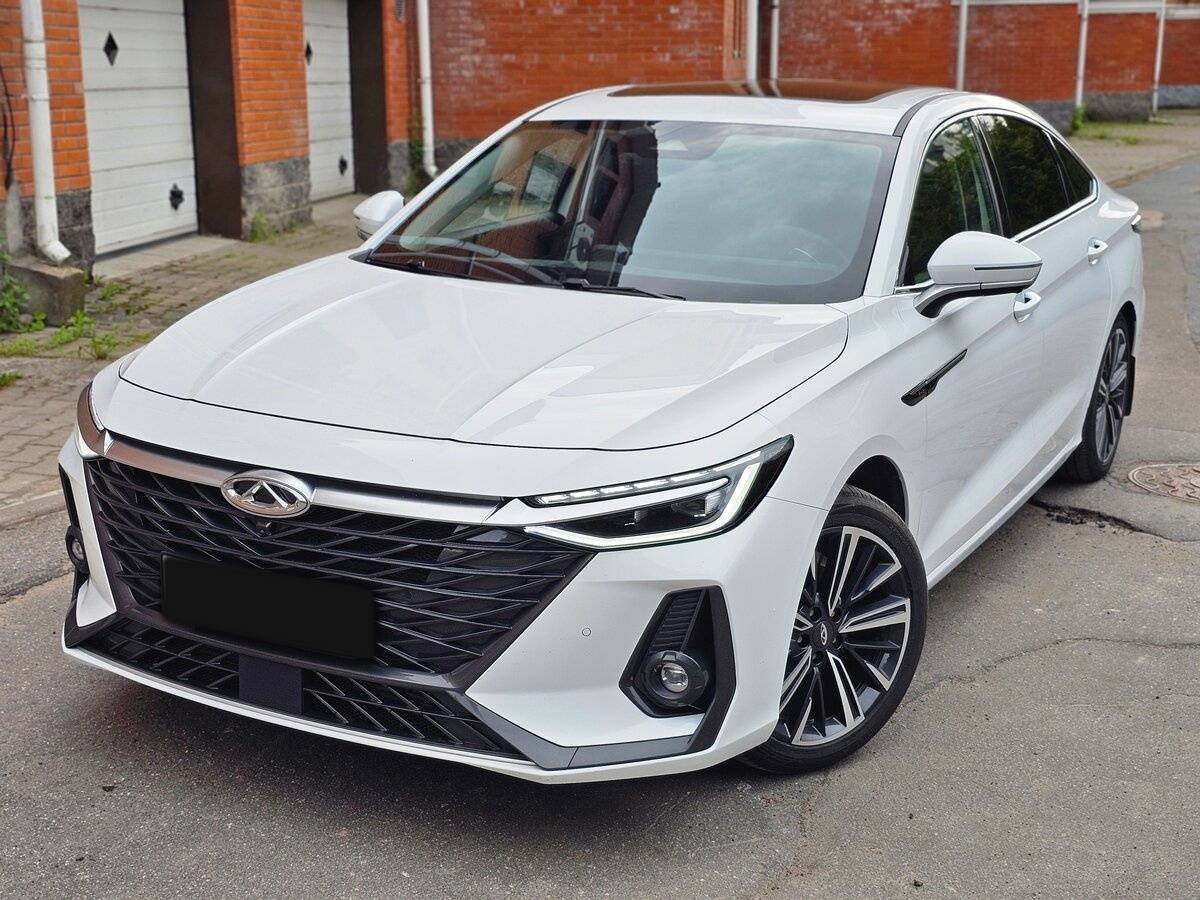 Chery Arrizo 8 с пробегом — 2023 год. Фото: #2