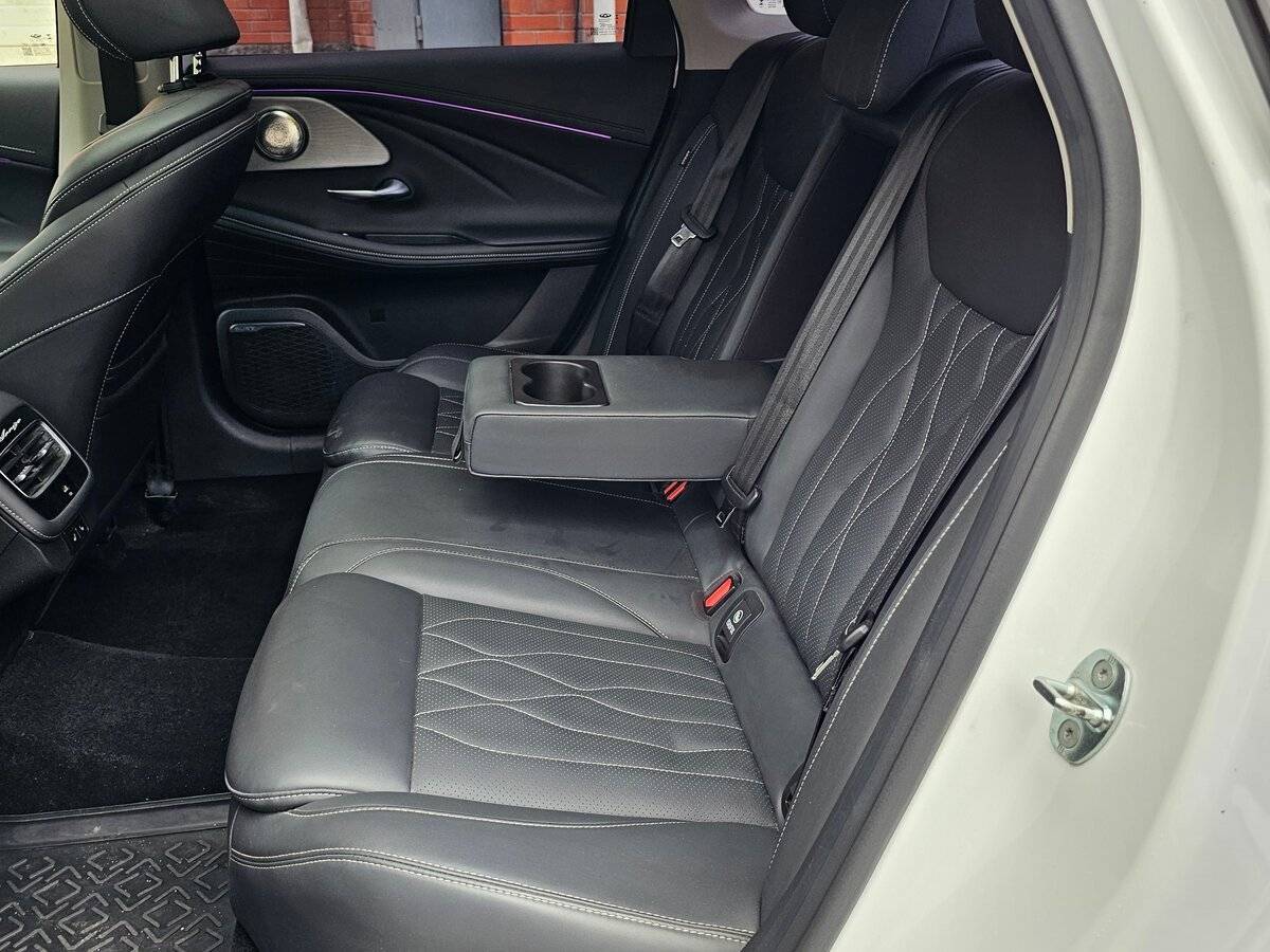 Chery Arrizo 8 с пробегом — 2023 год. Фото: #36