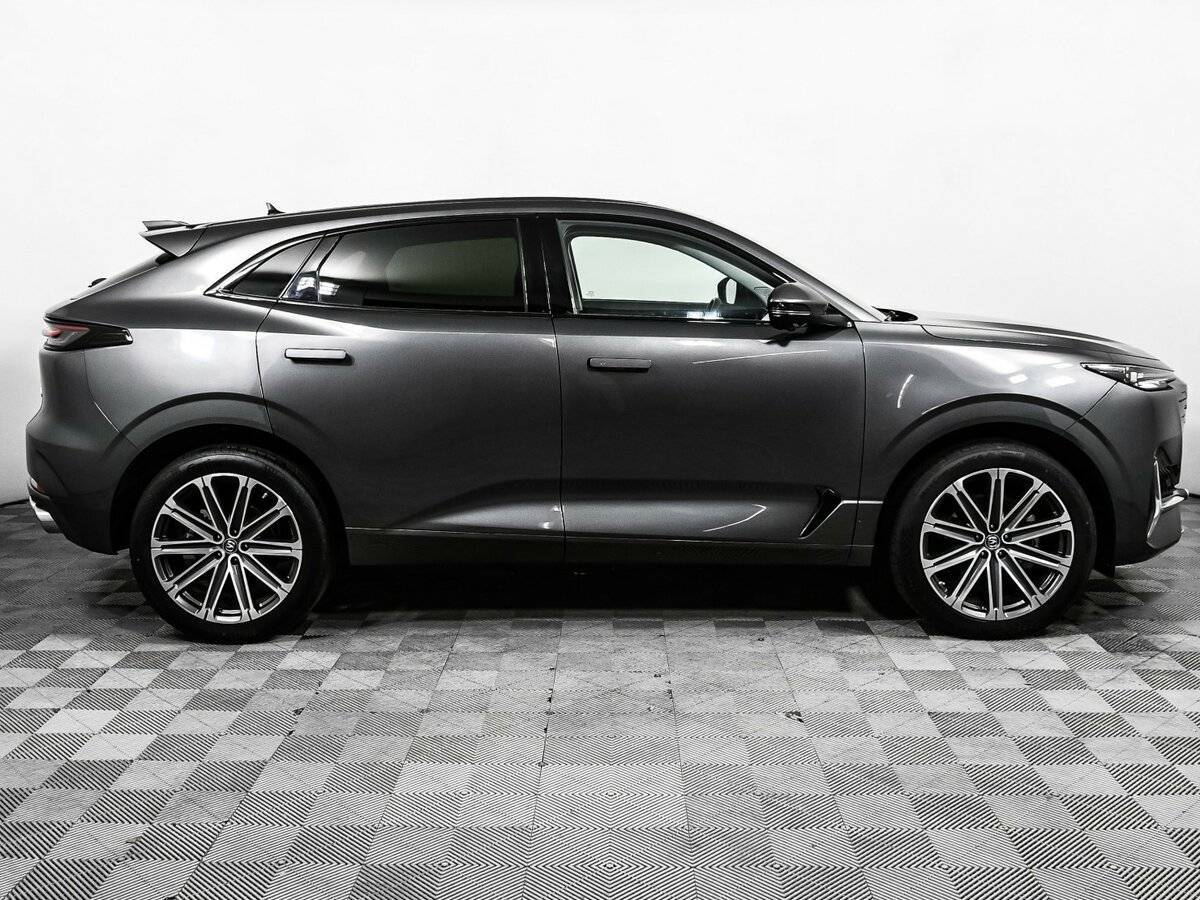 Changan UNI-K с пробегом — 2023 год. Фото: #3