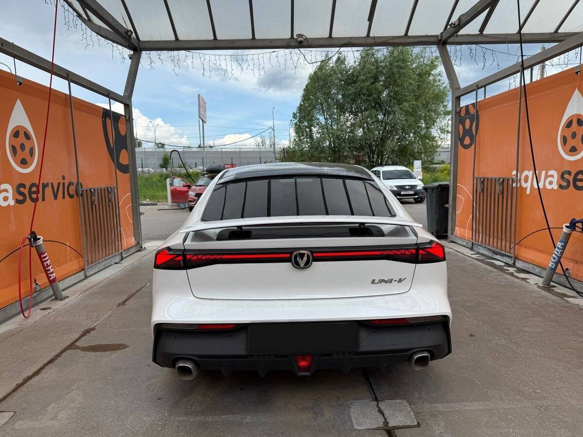 Changan UNI-V с пробегом — 2023 год. Фото: #6