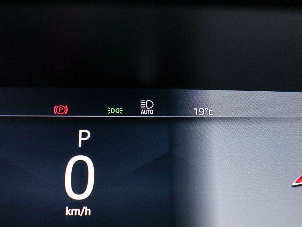 Land Rover Range Rover Sport с пробегом — 2022 год. Фото: #37