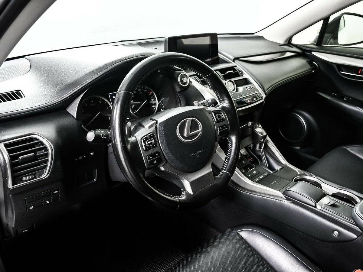 Lexus NX с пробегом — 2018 год. Фото: #12