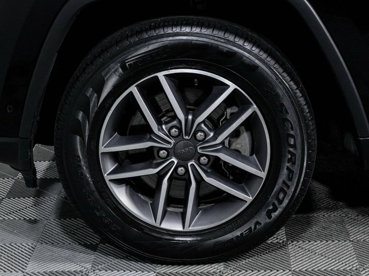 Jeep Grand Cherokee с пробегом — 2020 год. Фото: #14