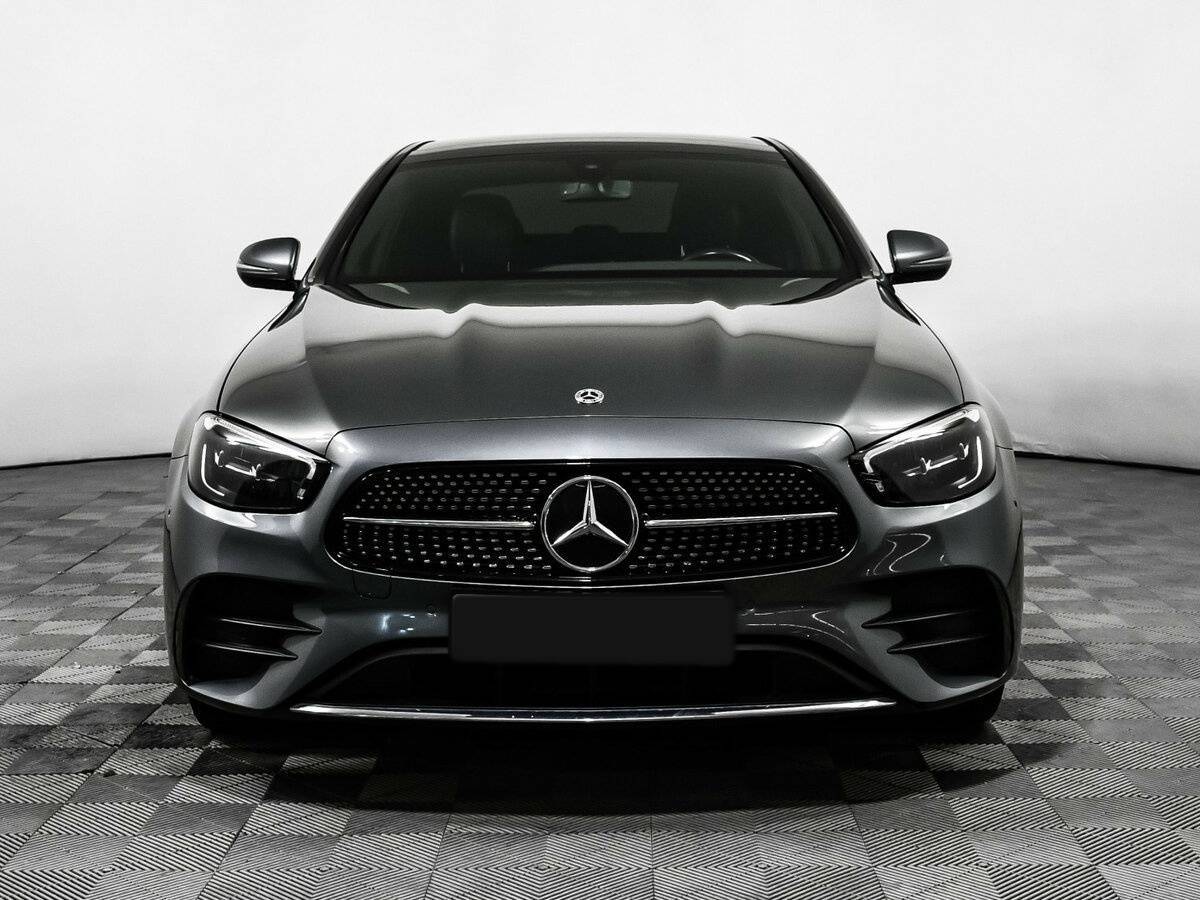 Mercedes-Benz E-Класс с пробегом — 2021 год. Фото: #1