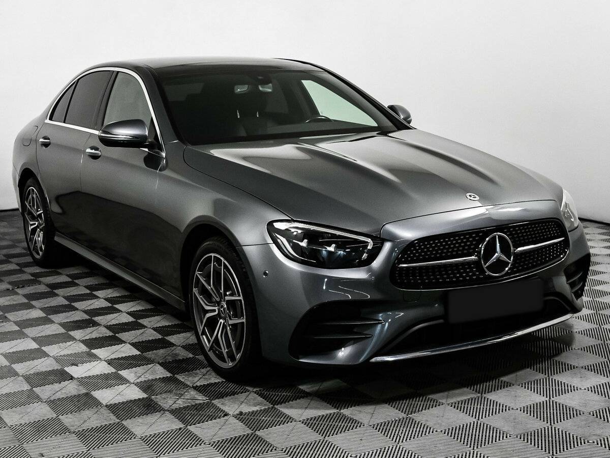 Mercedes-Benz E-Класс с пробегом — 2021 год. Фото: #2