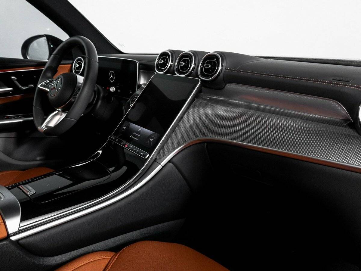 Mercedes-Benz GLC с пробегом — 2023 год. Фото: #8