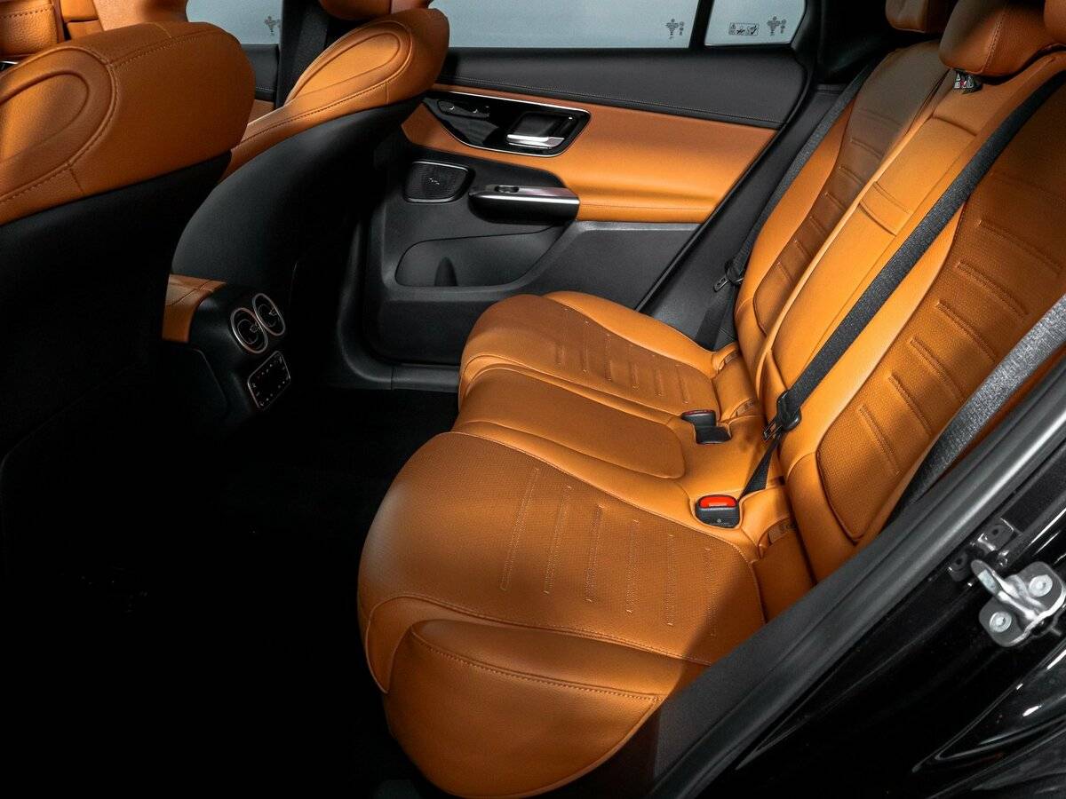 Mercedes-Benz GLC с пробегом — 2023 год. Фото: #9