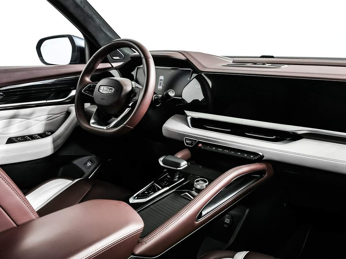 Geely Monjaro с пробегом — 2023 год. Фото: #8