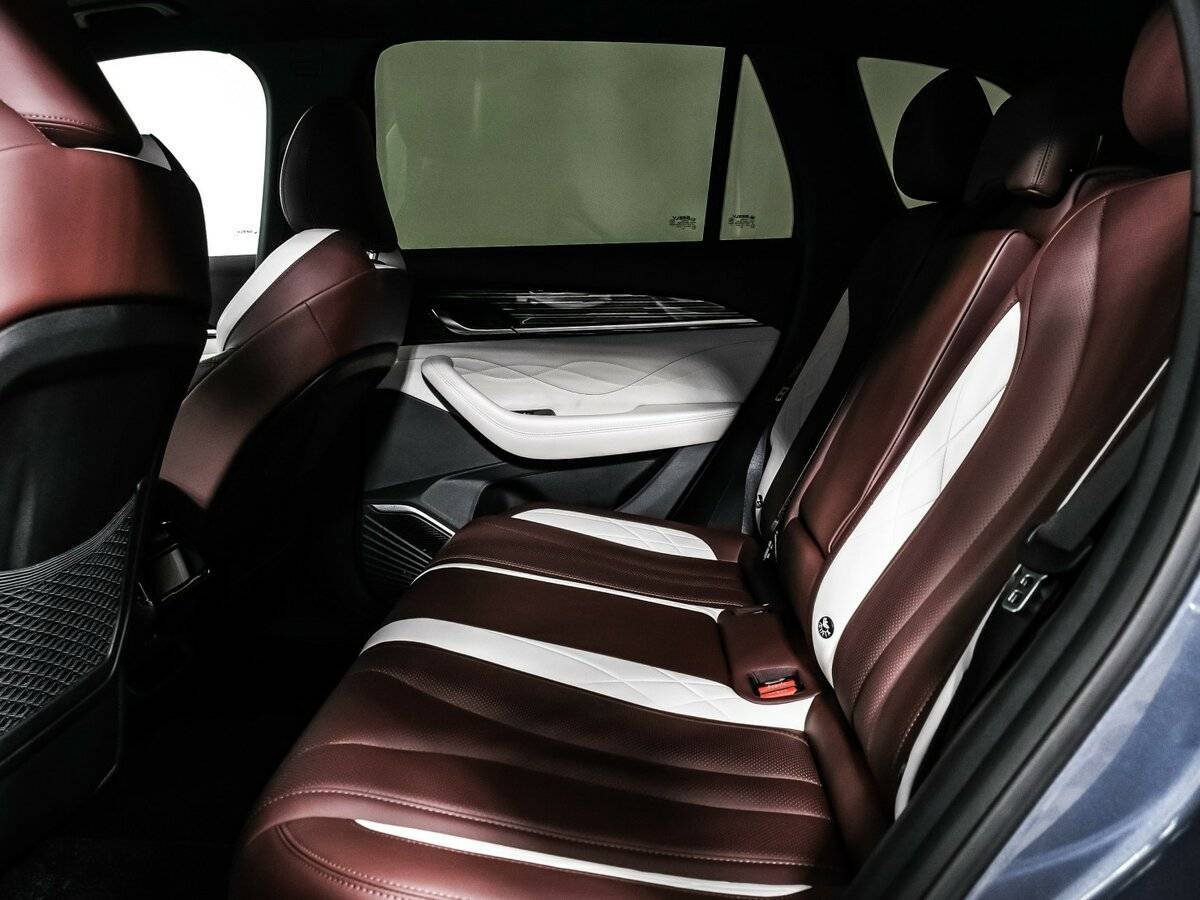 Geely Monjaro с пробегом — 2023 год. Фото: #12