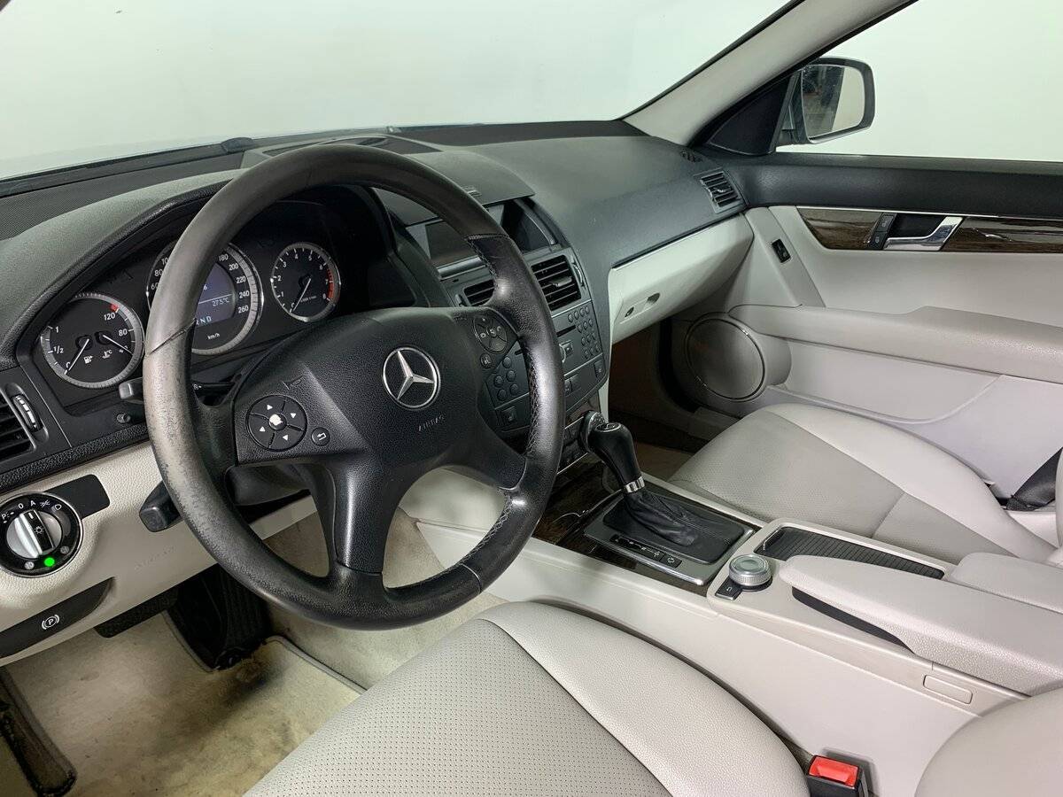 Mercedes-Benz C-Класс с пробегом — 2008 год. Фото: #10