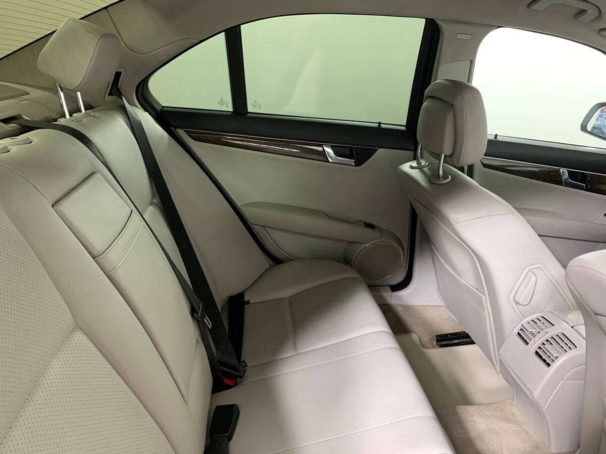 Mercedes-Benz C-Класс с пробегом — 2008 год. Фото: #16