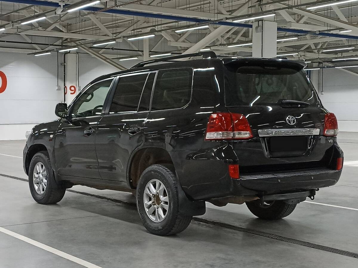 Toyota Land Cruiser с пробегом — 2009 год. Фото: #6
