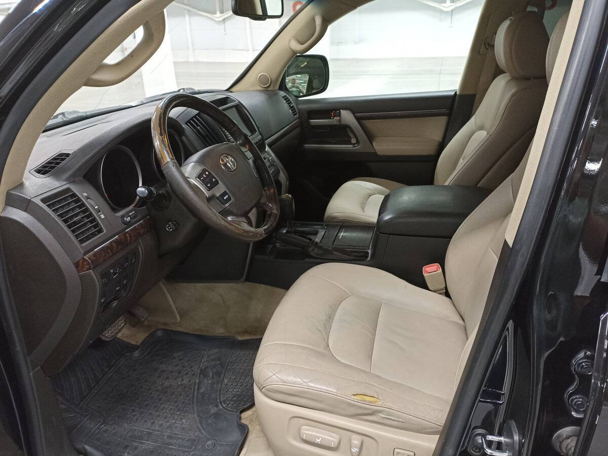 Toyota Land Cruiser с пробегом — 2009 год. Фото: #15