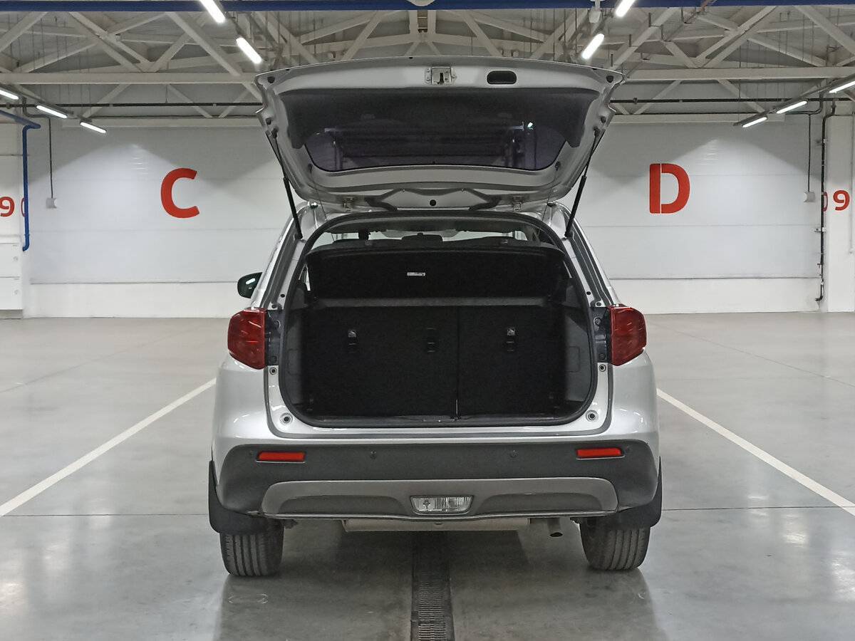 Suzuki Vitara с пробегом — 2021 год. Фото: #9