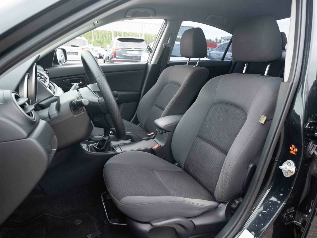 Mazda 3 с пробегом — 2008 год. Фото: #8